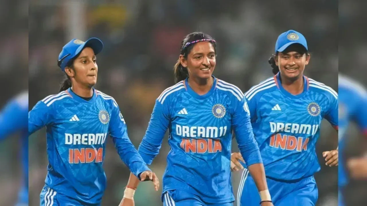 महिला विश्व कप : इंग्लैंड की मजबूत टीम के सामने पाकिस्तान का संघर्ष