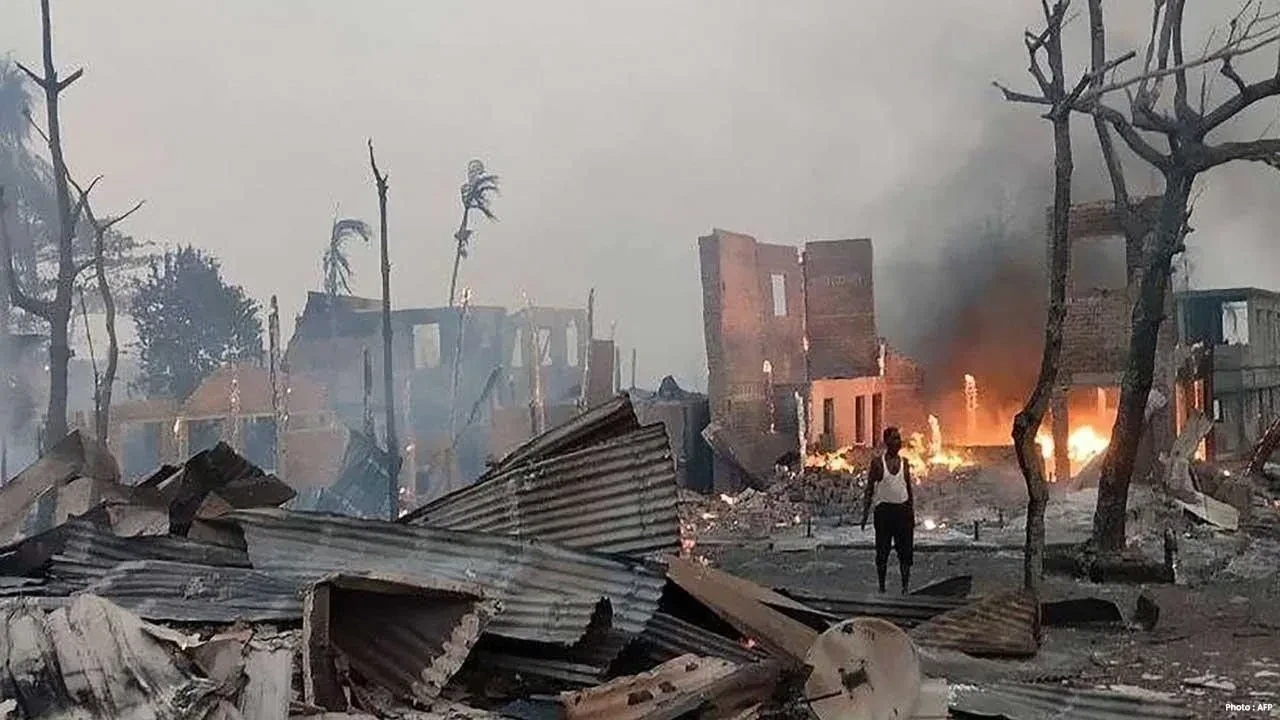 म्यांमार में थाडिंग्युत त्योहार के दौरान सैन्य हमले में दर्जनों लोगों की हत्या