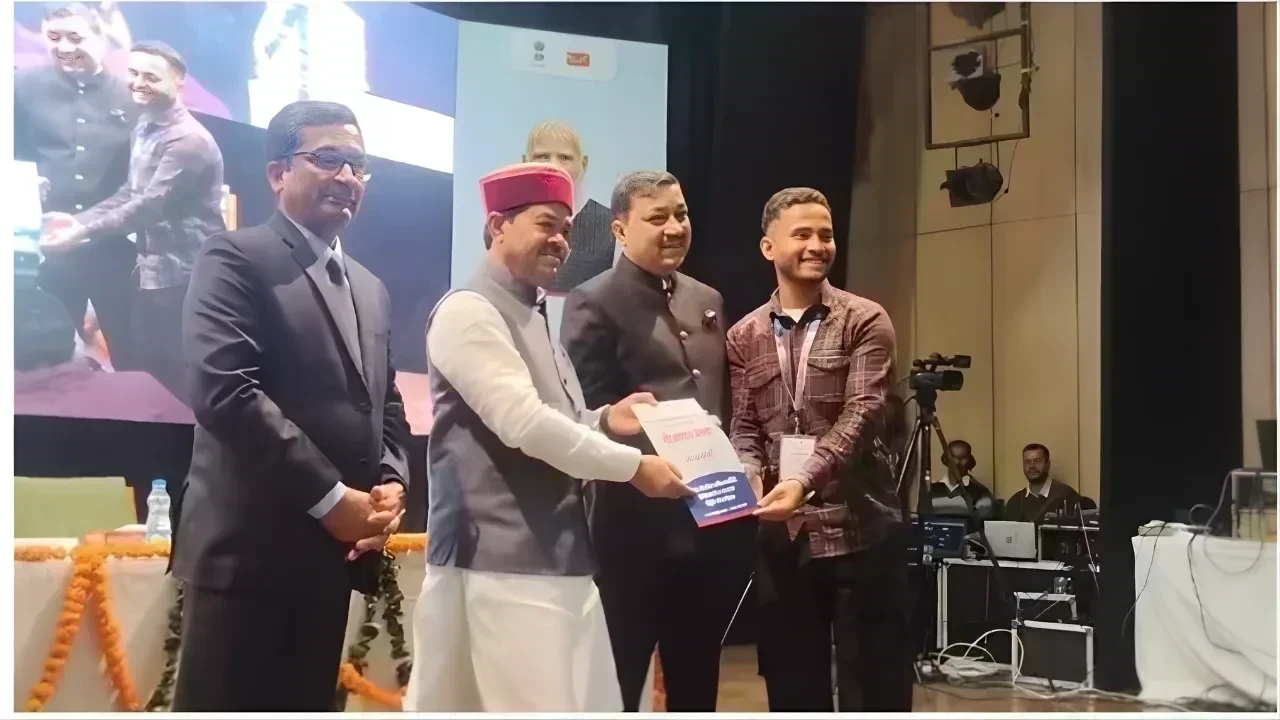 शिमला में 17वां प्रधानमंत्री रोजगार मेला, 93 युवाओं को नियुक्ति पत्र वितरित