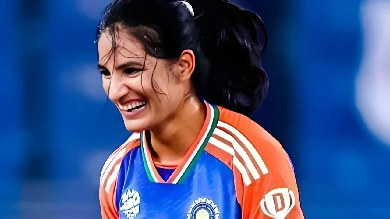 हिमाचल की रेणुका सिंह ने 2025 क्रिकेट विश्व कप में भारत को चमकाया