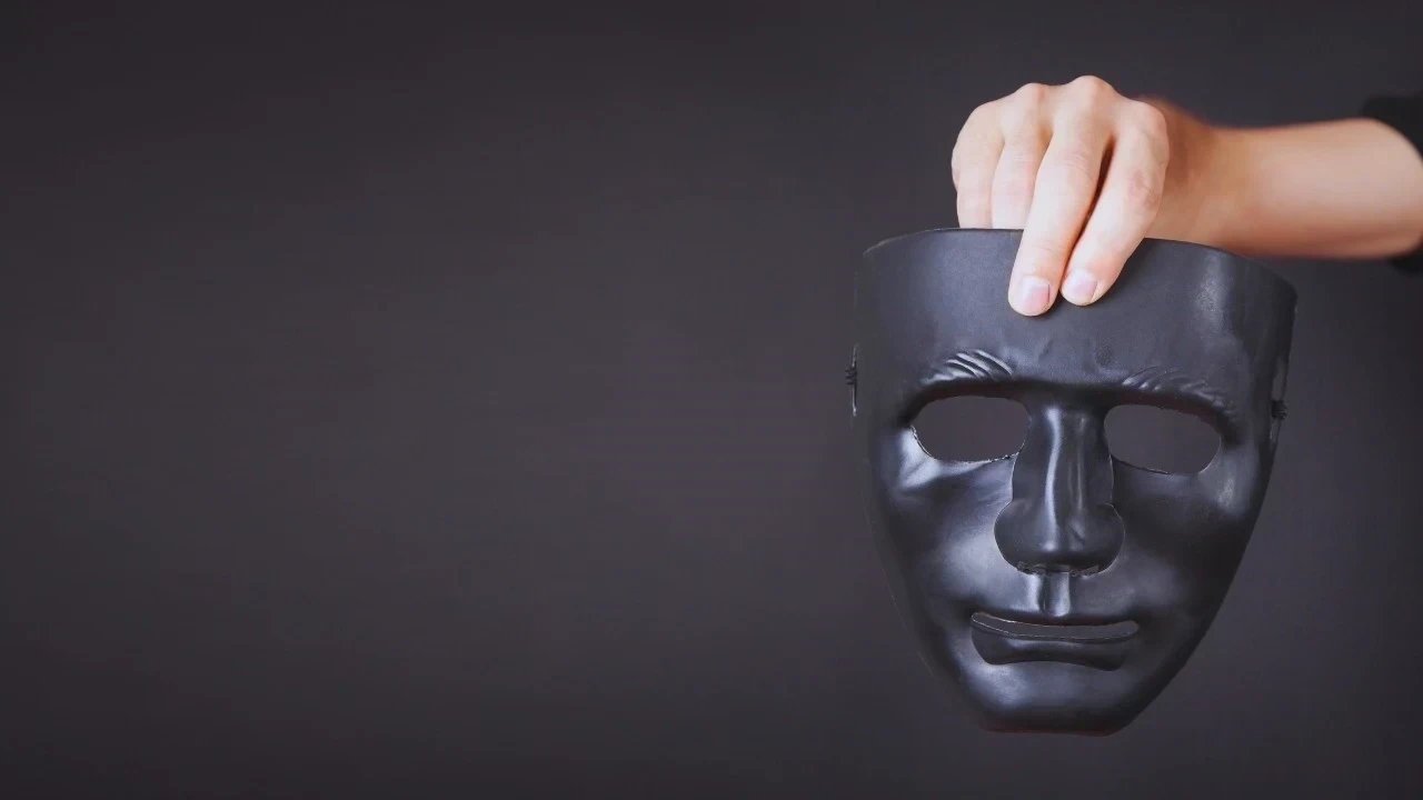 डीपफेक दुर्व्यवहार: मानसिक स्वास्थ्य पर प्रभाव और प्लेटफॉर्म्स की भूमिका