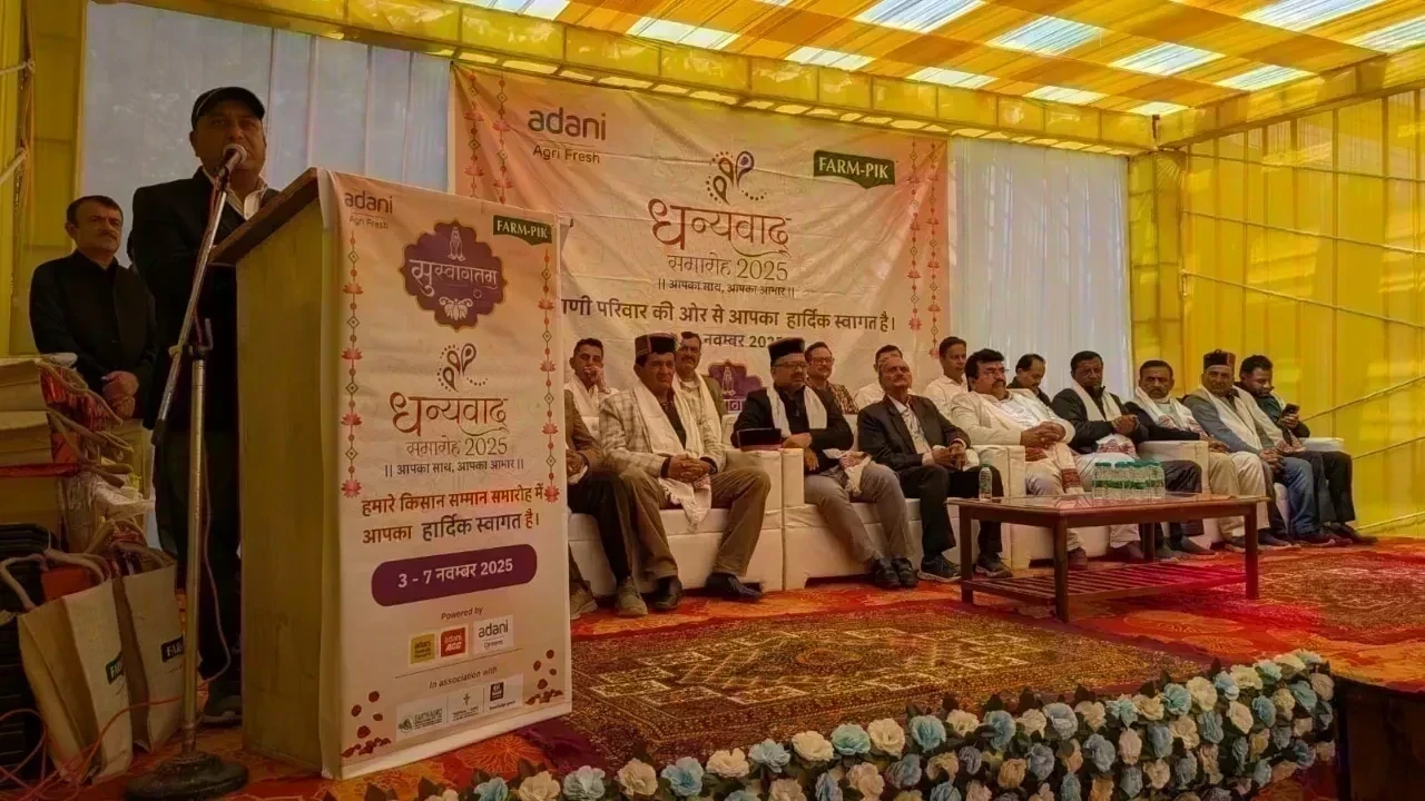 अदाणी एग्री फ्रेश ने की 27,000 टन सेब की ऐतिहासिक खरीद, किसानों का सम्मान