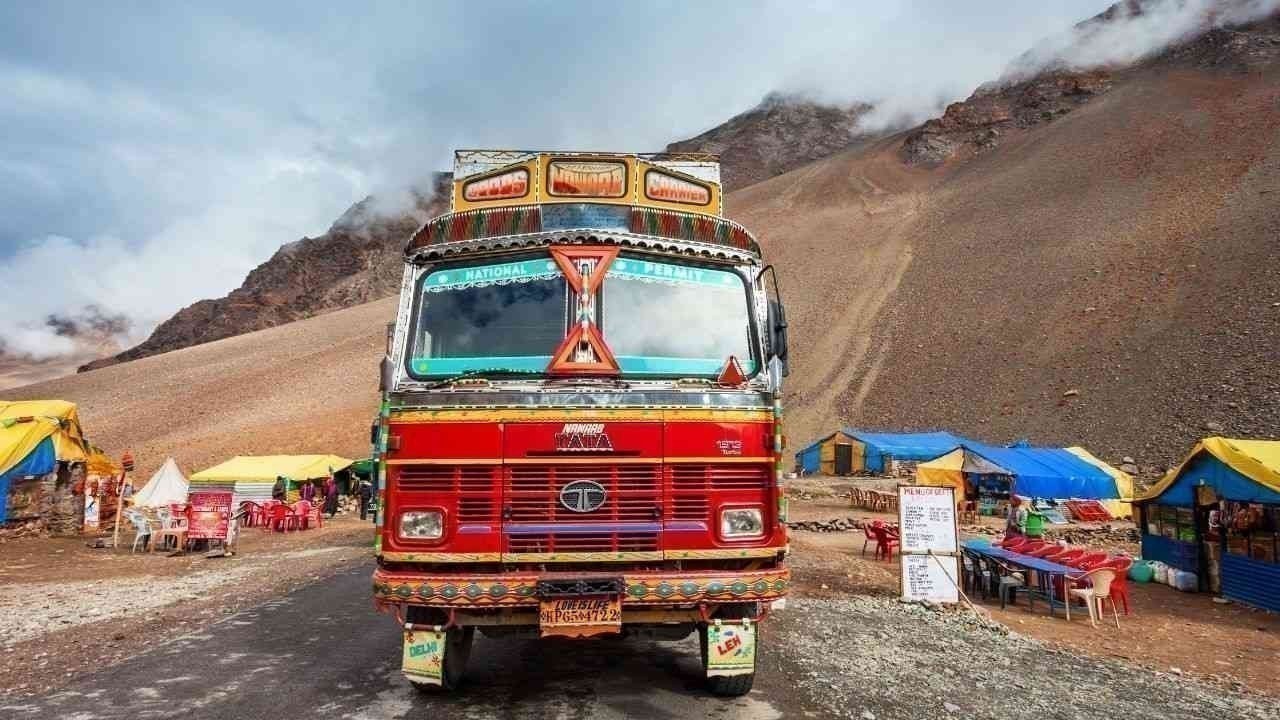 बगलामुखी मंदिर के पास NH पर दर्दनाक सड़क हादसा