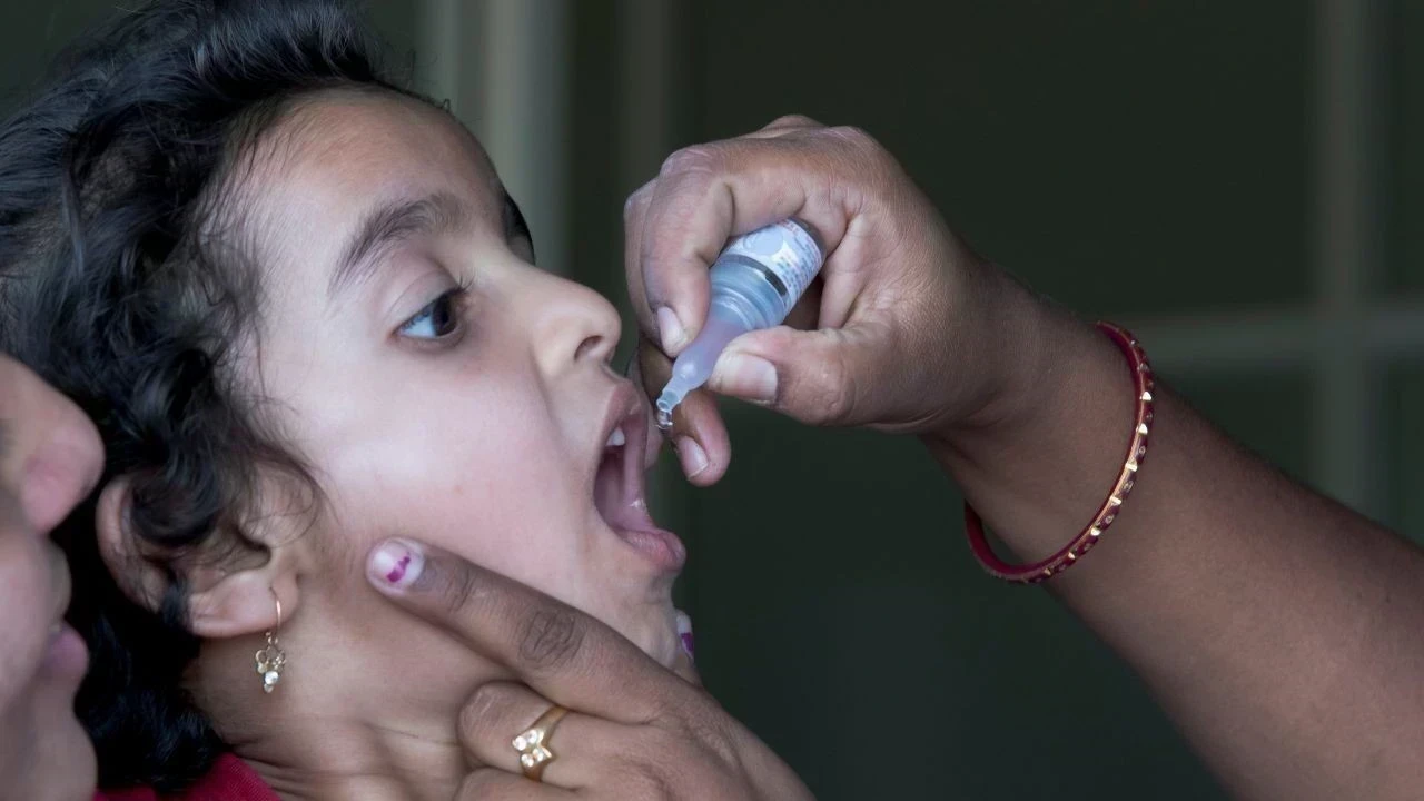 हिमाचल में CM सुक्खू ने पल्स पोलियो अभियान का शुभारंभ किया