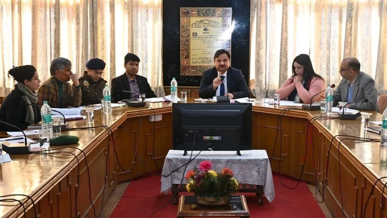 शिमला रिज मैदान पर गणतंत्र दिवस समारोह की तैयारियों पर बैठक, सभी विभागों को निर्देश