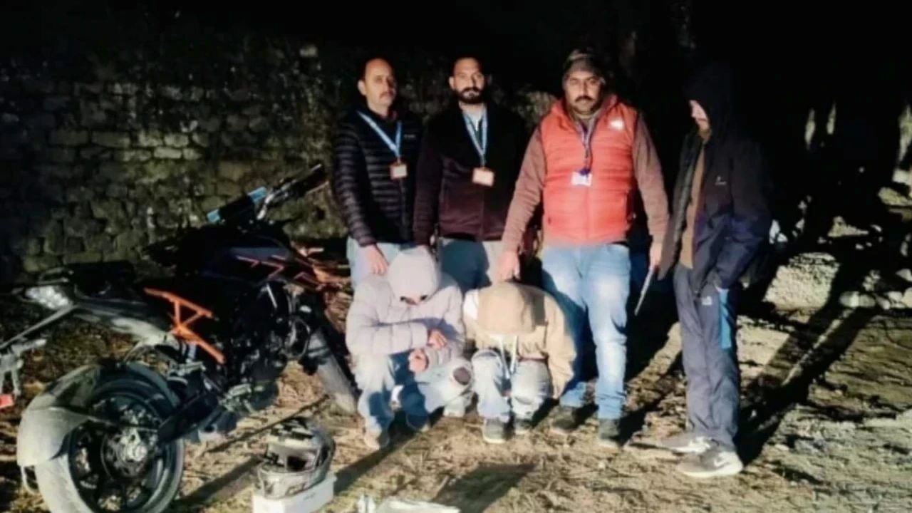 चम्बा पुलिस की बड़ी कार्रवाई, 5.89 ग्राम चिट्टे के साथ 2 युवक गिरफ्तार