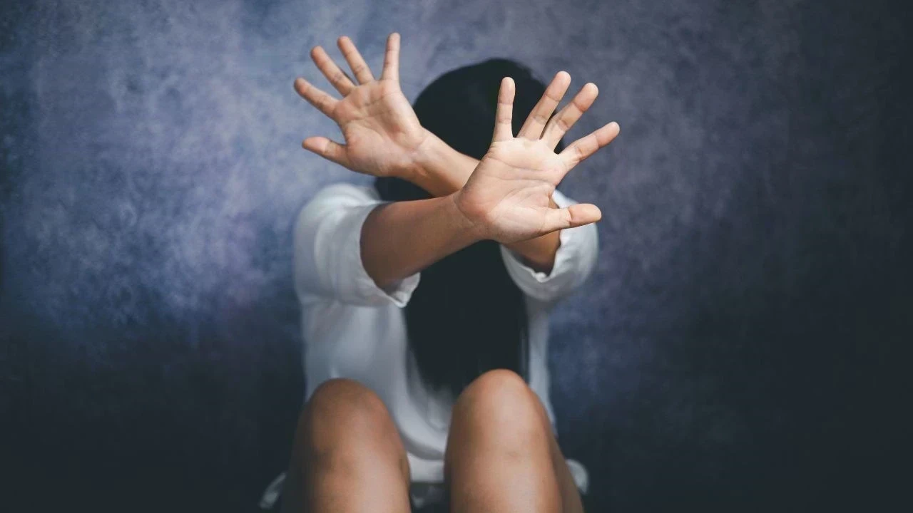 धर्मशाला छात्रा मौत केस: जातिगत प्रताड़ना और प्रोफेसर पर आरोप, पुलिस ने दर्ज की FIR