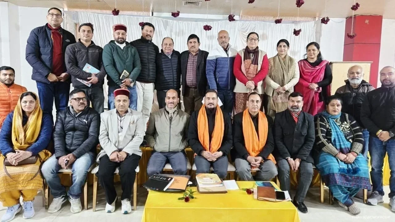 हमीरपुर में भाजपा की अहम बैठक, आगामी कार्यक्रमों की तैयारी