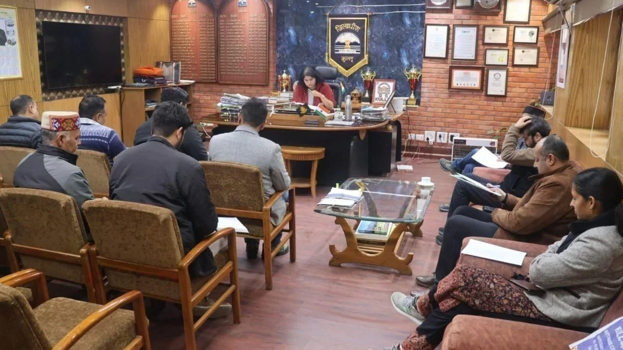 कुल्लू में सड़क सुरक्षा पर लघु फिल्म प्रतियोगिता का आयोजन