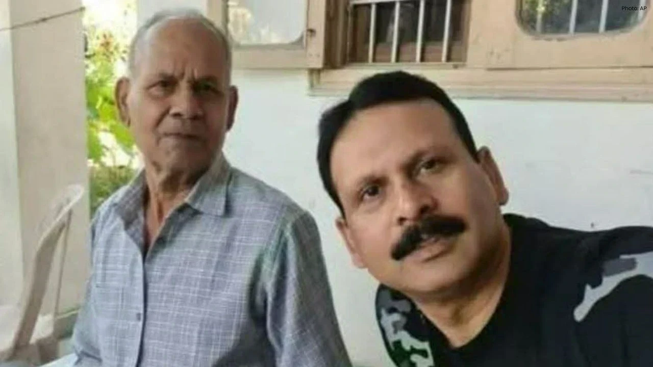 IAS संदीप कुमार के पिता का निधन, आज नादौन में अंतिम संस्कार