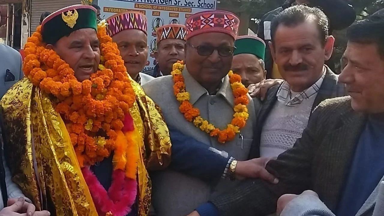 सेस राम आजाद का कुल्लू में भव्य स्वागत, कांग्रेस में संगठन सशक्तिकरण का संकल्प