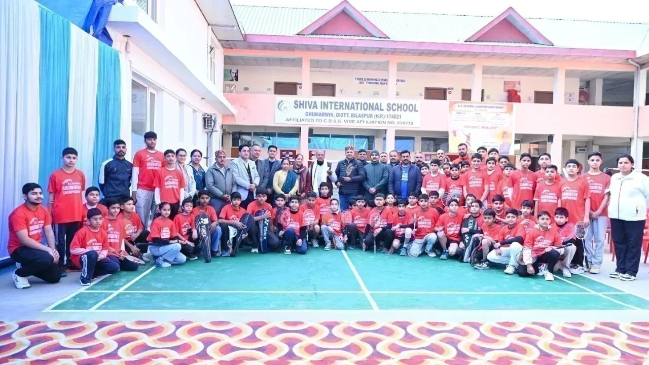 घुमारवीं शिवा कॉलेज में बी. आर. मेमोरियल बैडमिंटन प्रतियोगिता का आयोजन