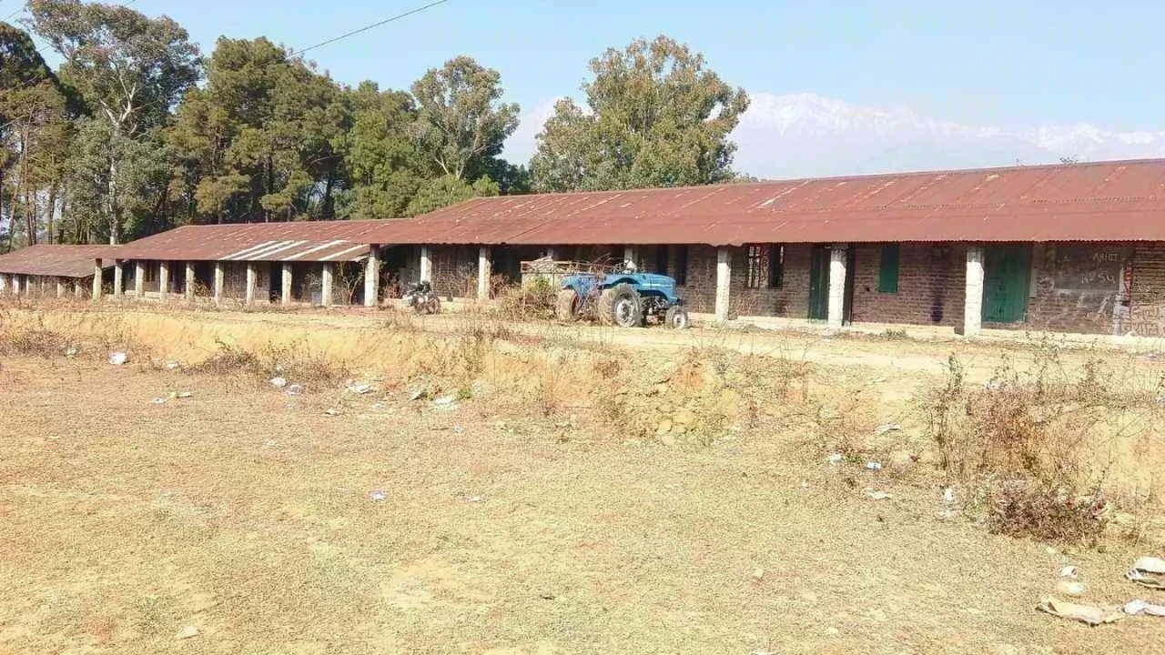 परोर-खड़ोट पंचायतें भवन सुरक्षा पर विवाद के बजाय सहयोग करें: पूर्व विधायक प्रवीन कुमार