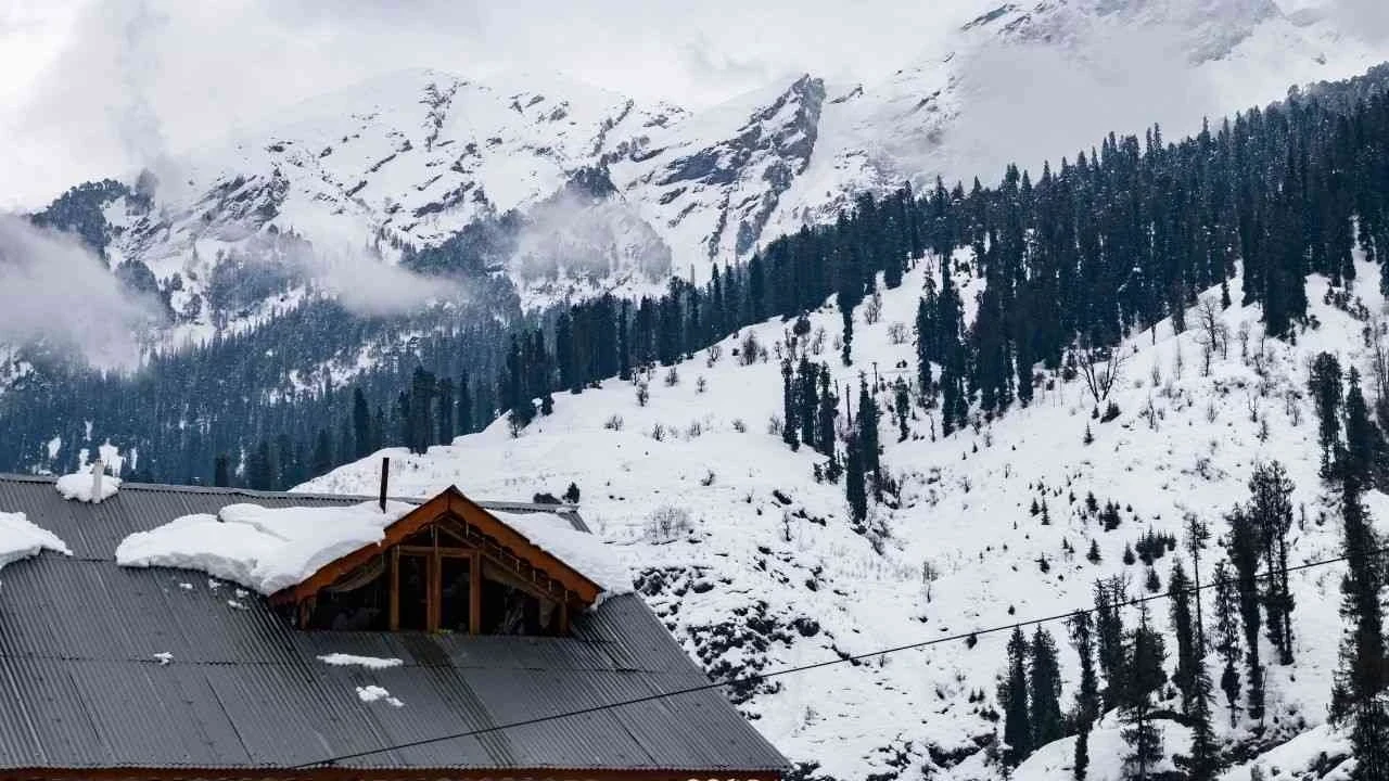 पश्चिमी विक्षोभ से हिमाचल में चार दिन बारिश और बर्फबारी के आसार