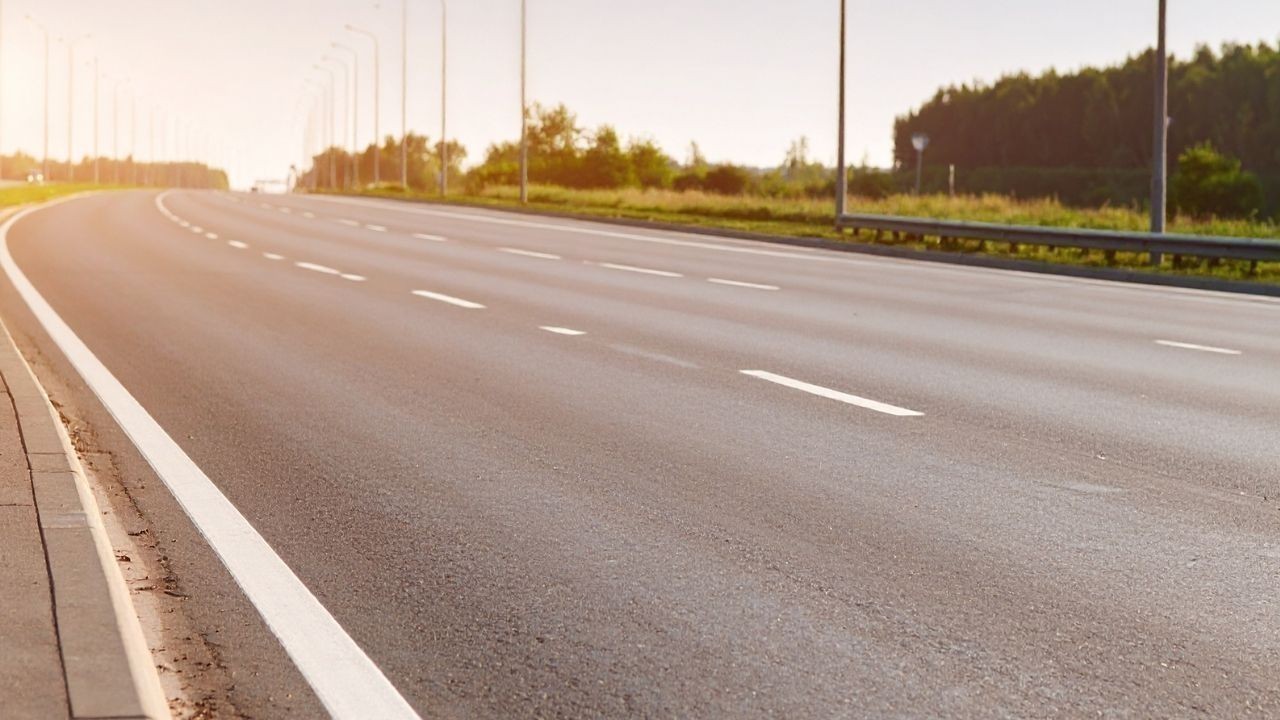 सड़क सुरक्षा जागरुकता के लिए हमीरपुर में लघु फिल्म प्रतियोगिता शुरू