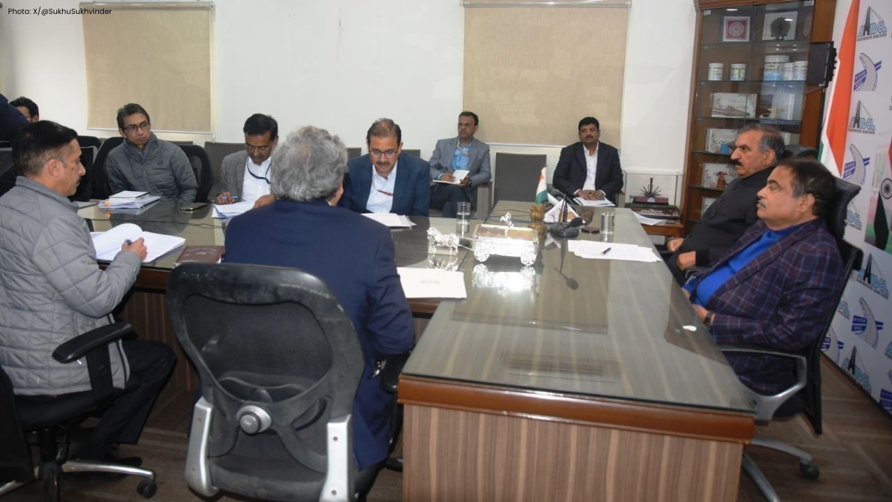 केंद्र सरकार से हिमाचल की सड़क अवसंरचना को मजबूत करने पर अहम चर्चा