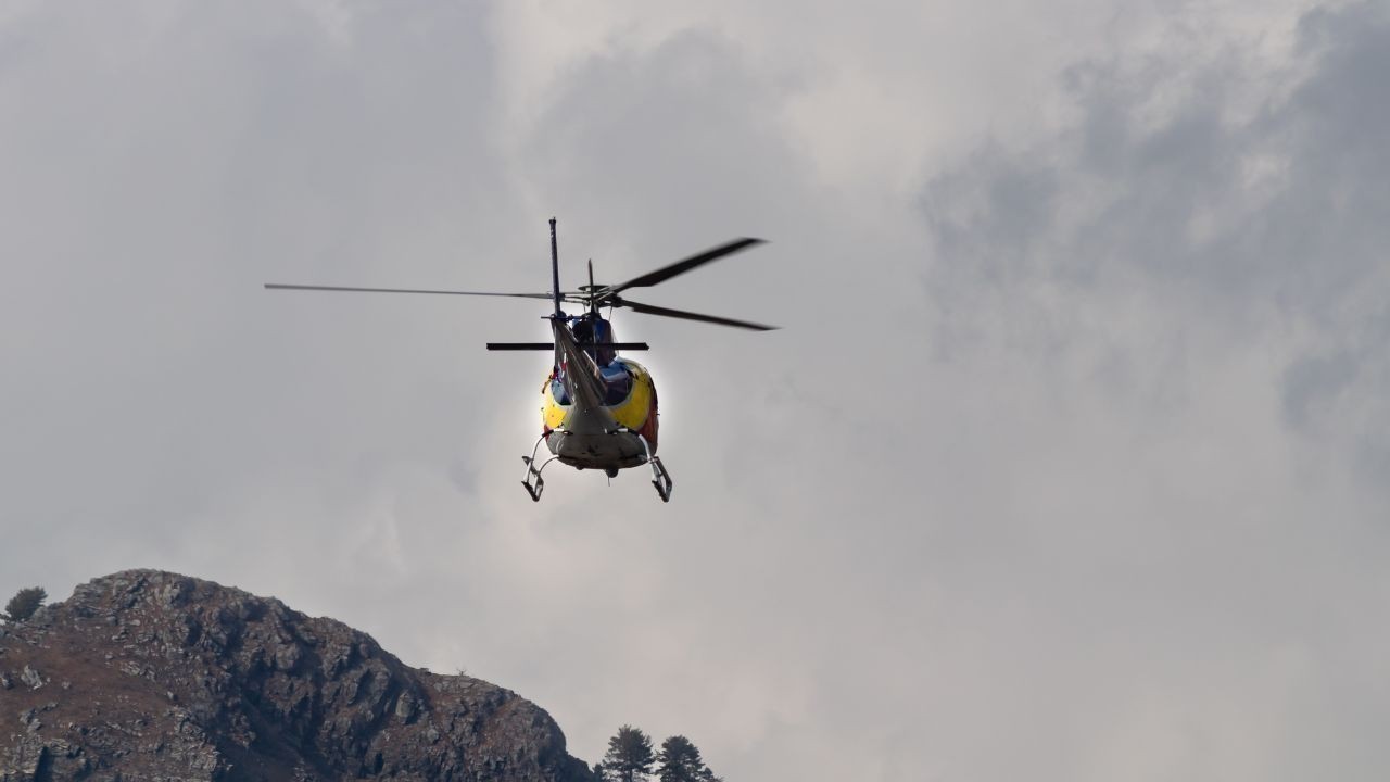 डोडरा क्वार से 85 वर्षीय महिला मरीज एयरलिफ्ट PGI में भर्ती