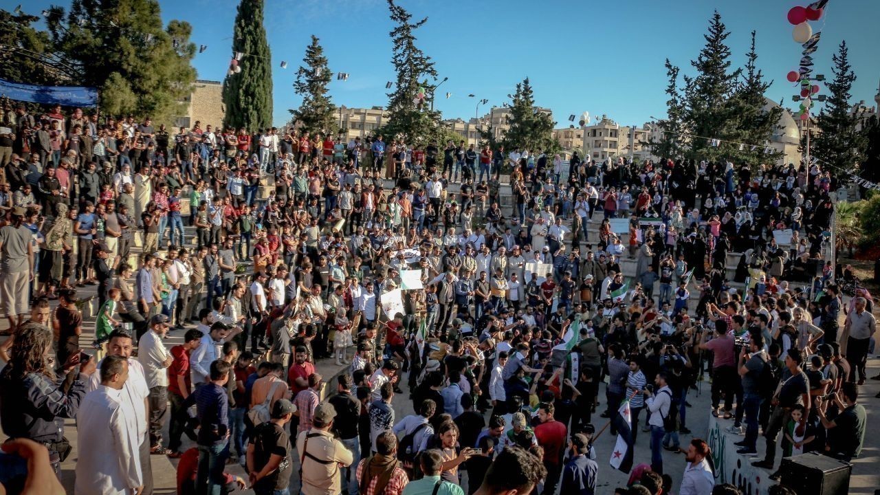 राजा का तालाब में यूजीसी नियमों के खिलाफ उग्र प्रदर्शन बाजार रहे बंद