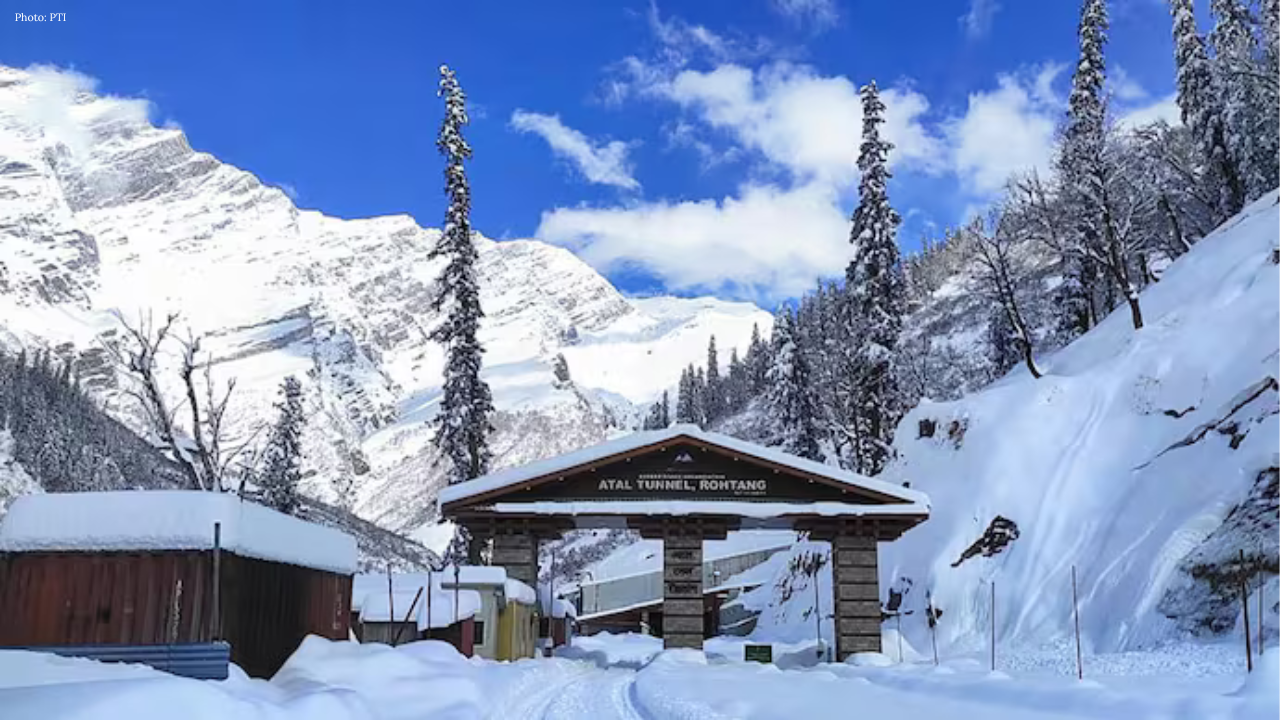 अटल टनल मार्ग आंशिक रूप से बहाल, सिर्फ 4x4 वाहनों को अनुमति