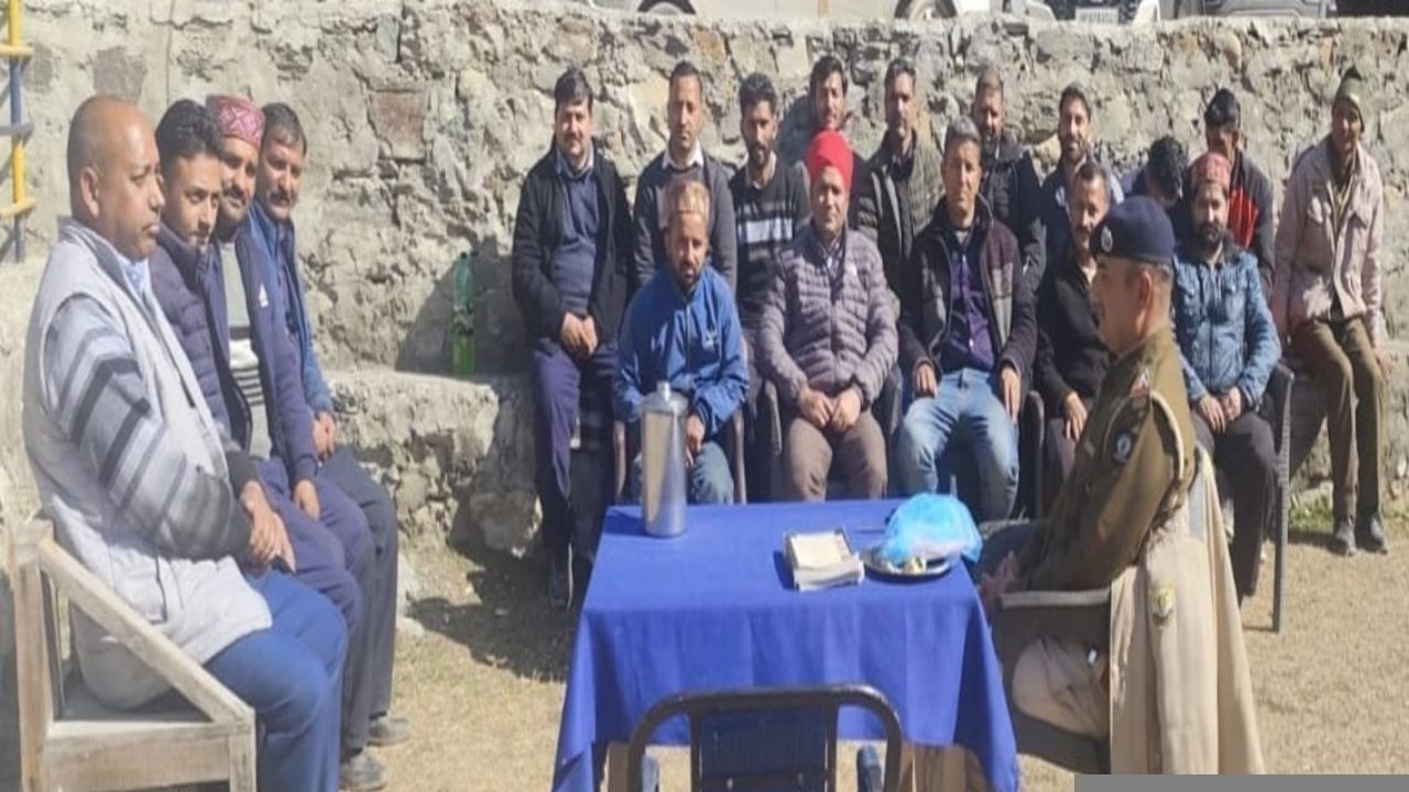 सैंज टैक्सी आपरेटर युनियन की बैठक में वाहनों और नियमों पर व्यापक चर्चा