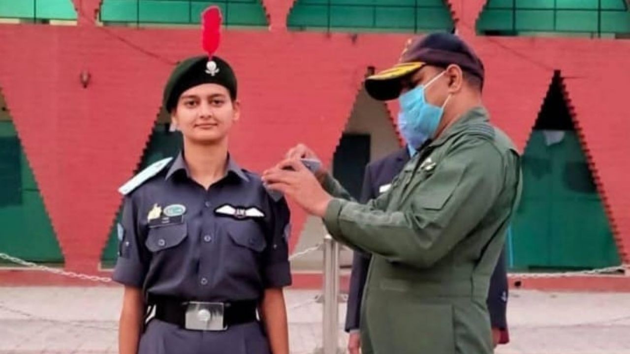 निरमंड की बेटी जागृति का भारतीय वायु सेना में फ्लाइंग ऑफिसर पद पर चयन, पूरे कुल्लू में खुशी की लहर