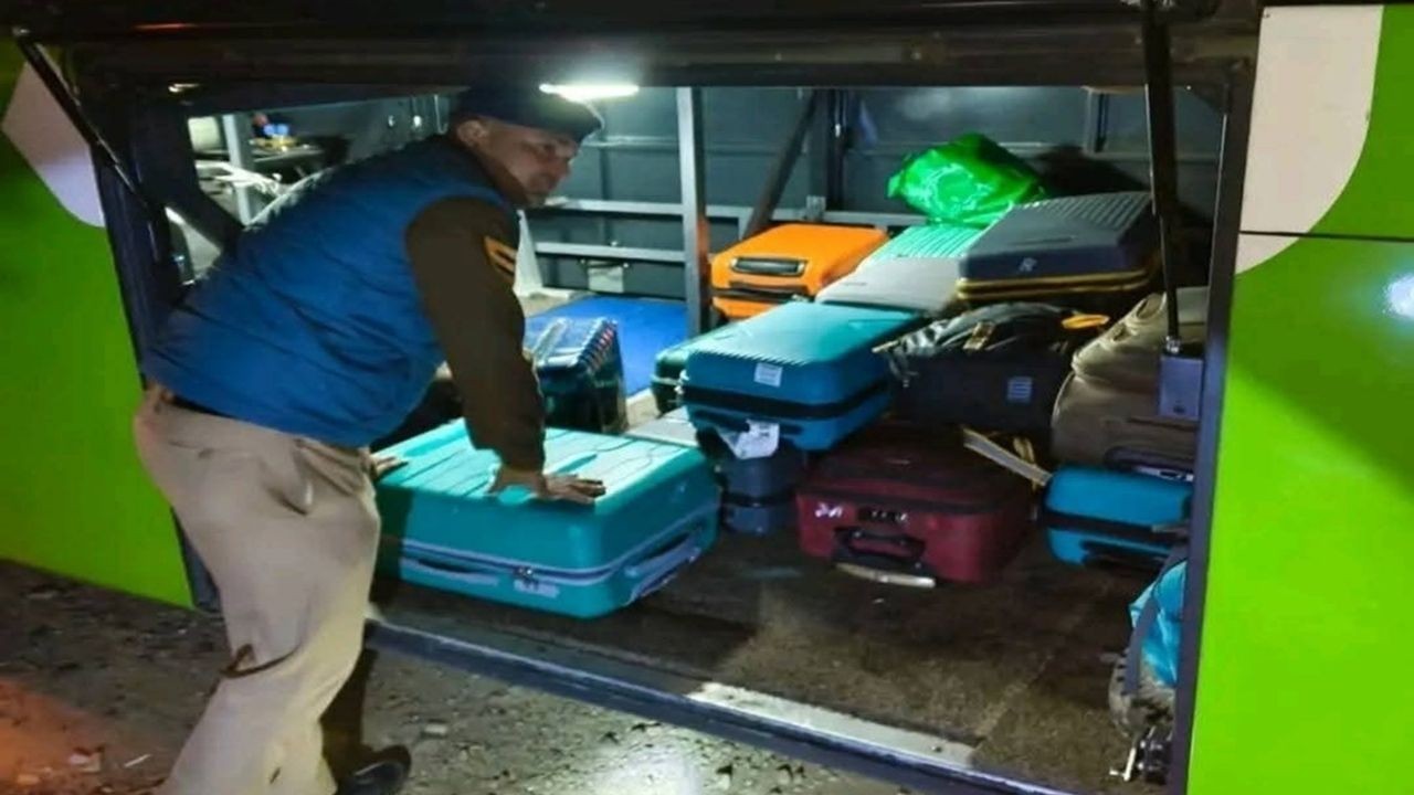 देहरा में पुलिस ने चलाया व्यापक अभियान: नशा रोकने और यातायात नियमों पर सख्त कार्रवाई