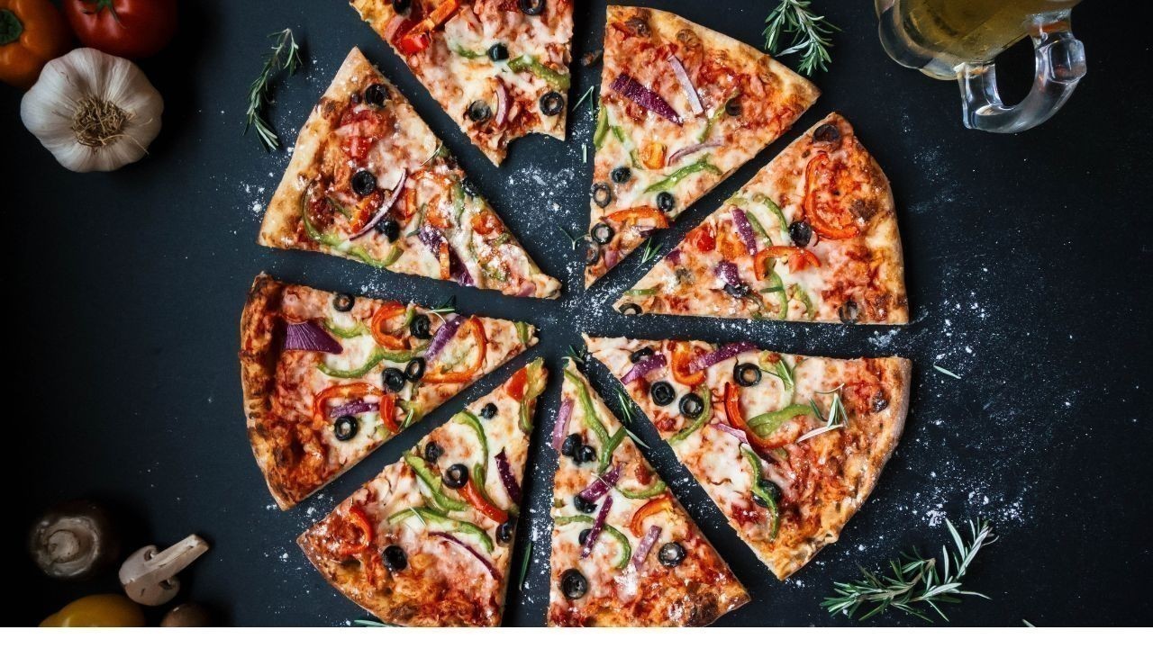 नेशनल पिज्जा डे पर डोमिनोज का धमाका, जीतें 1 साल फ्री पिज्जा