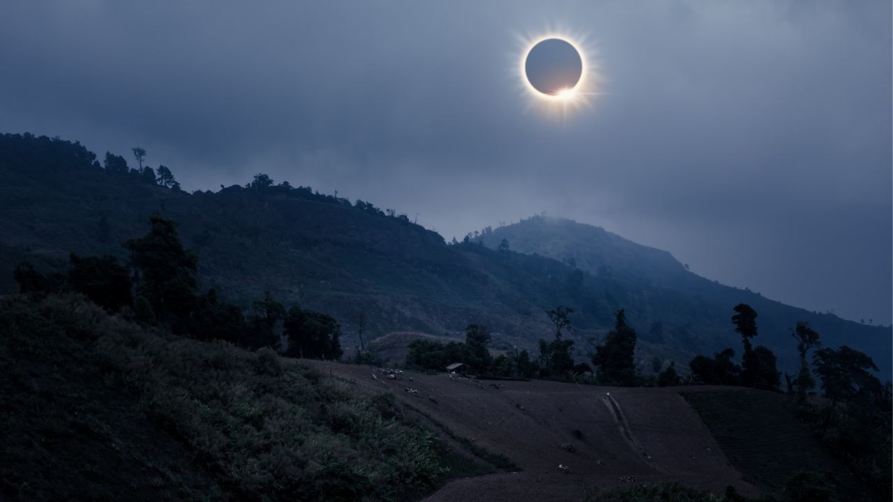 साल 2026 का पहला सूर्यग्रहण आज भारत में नहीं दिखेगा Ring of Fire
