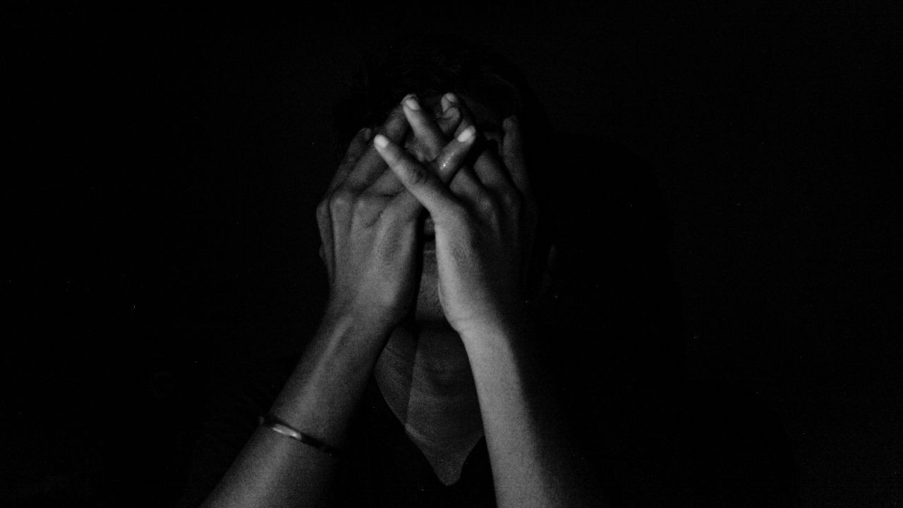 बिलासपुर में नशे और तनाव के बीच युवक ने फंदा लगाकर आत्महत्या की