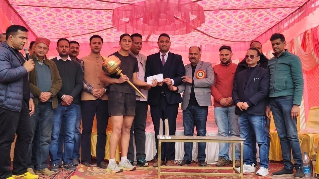 बैजनाथ में राज्य स्तरीय शिवरात्रि महोत्सव के दौरान आयोजित दो दिवसीय कुश्ती प्रतियोगिता