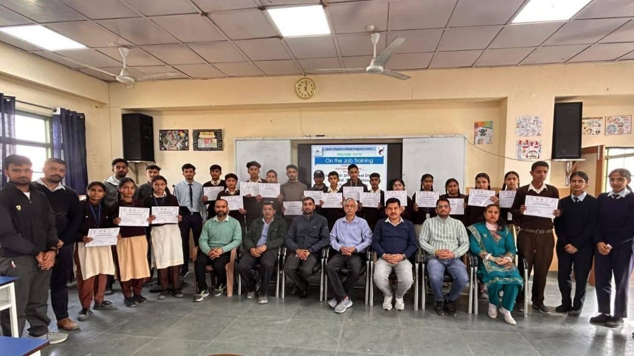 नगरोटा सूरियां महाविद्यालय में तीन दिवसीय OJT Training का समापन