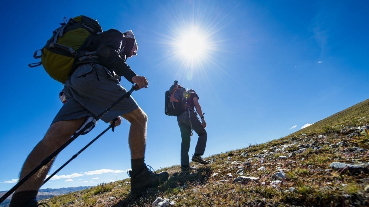 हिमाचल में ट्रैकिंग नियम बदले दिन में ट्रेकिंग की अनुमति