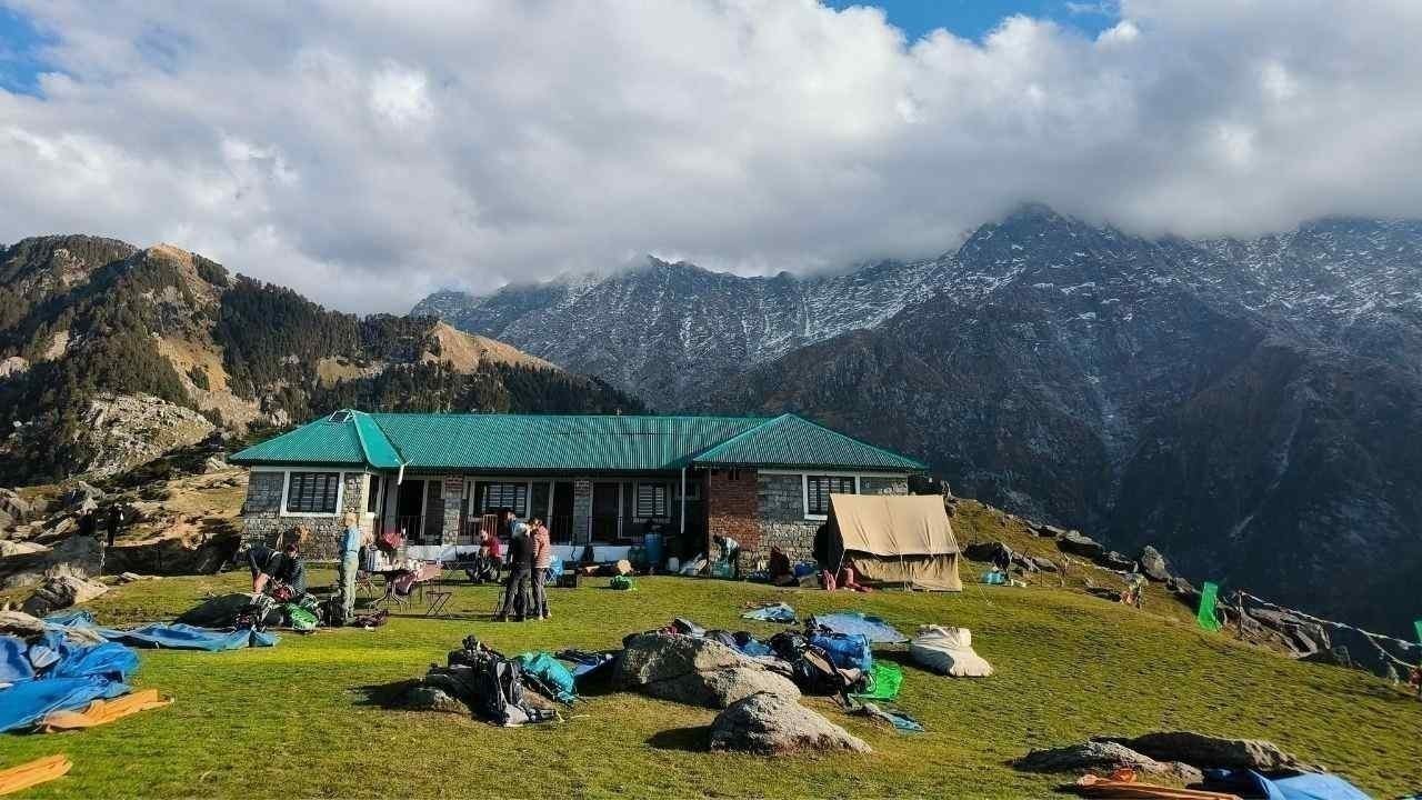 फरवरी में बढ़ती धूप से मैदान और पहाड़ तपे, तापमान सामान्य से 7 डिग्री तक अधिक