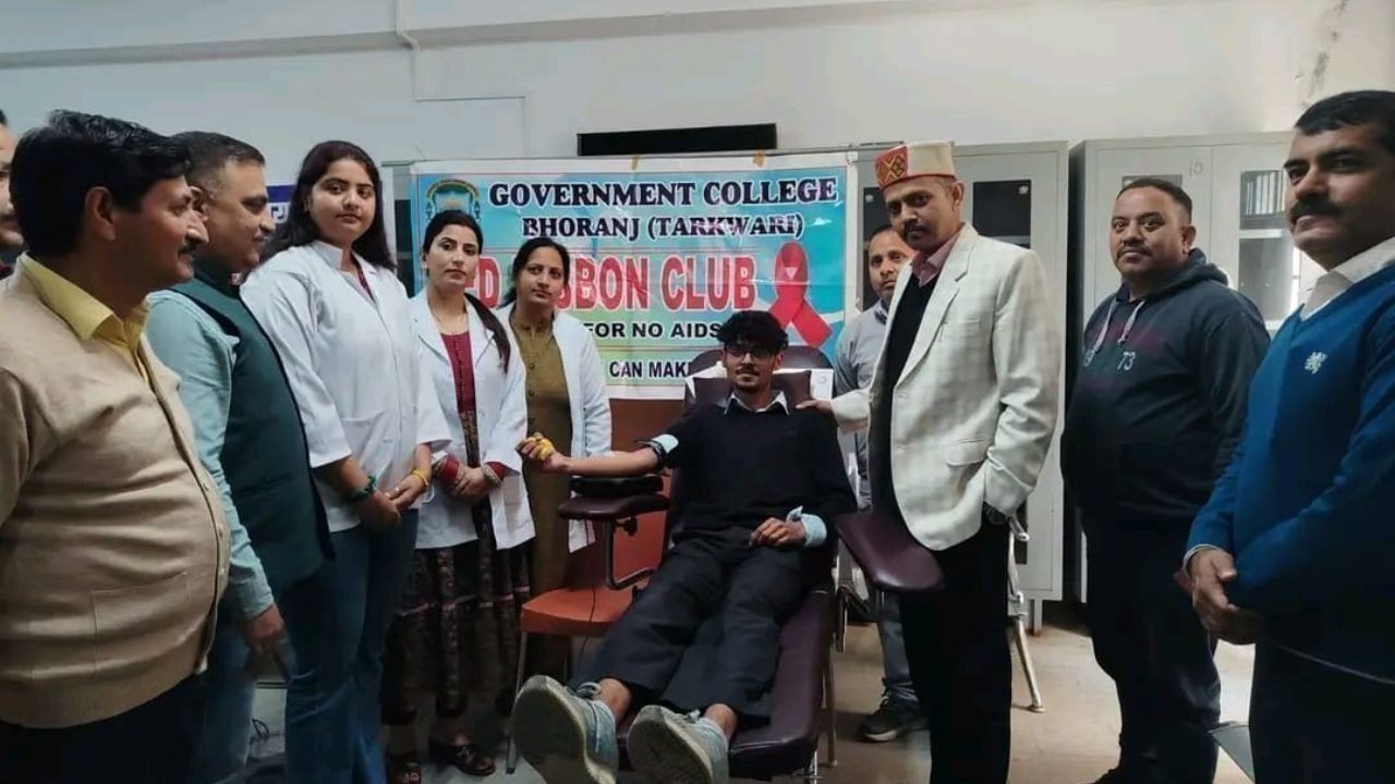 कंजयाण कॉलेज में रक्तदान शिविर 48 यूनिट रक्त संग्रह