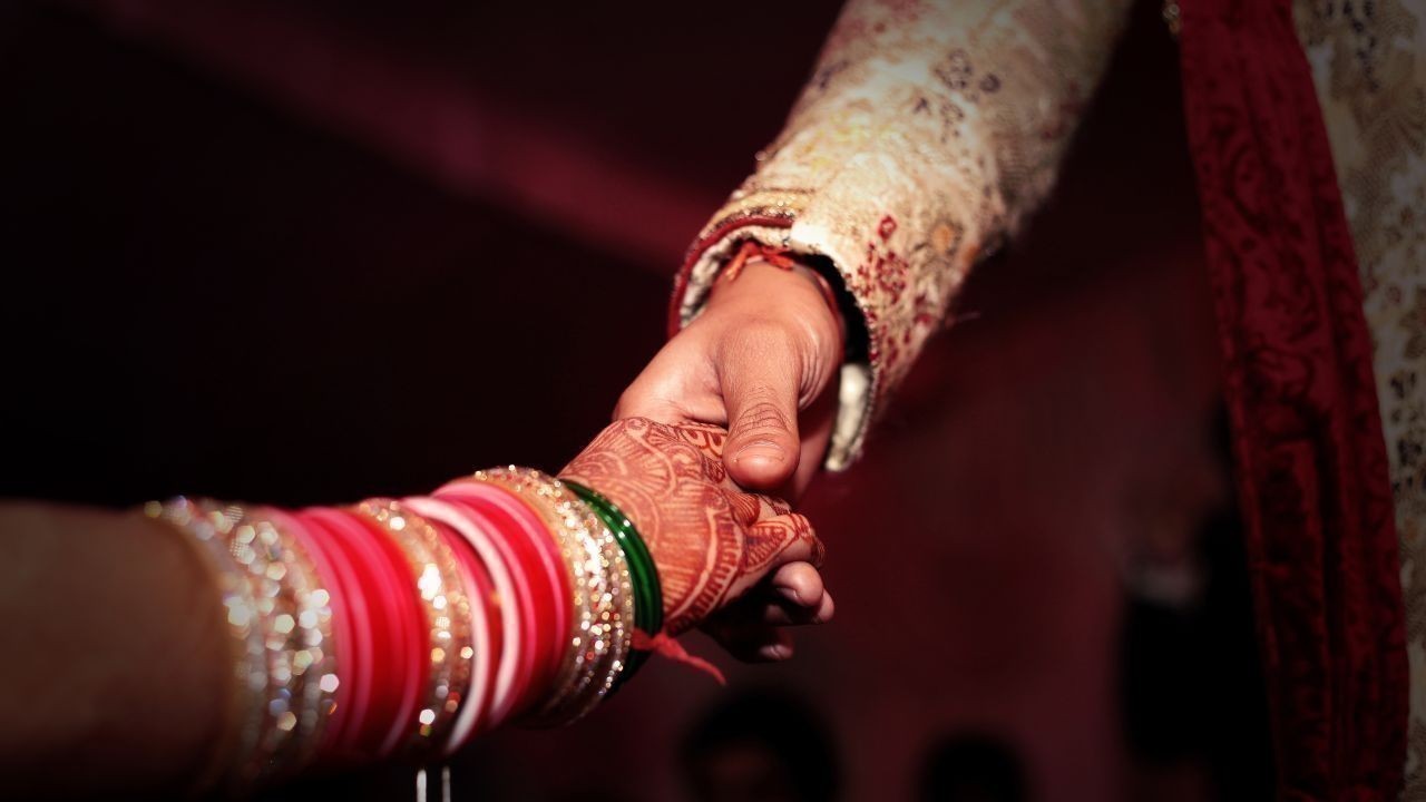 हमीरपुर शादी के नाम पर लाखों का चूना पीड़ित परिवार ने शिकायत की