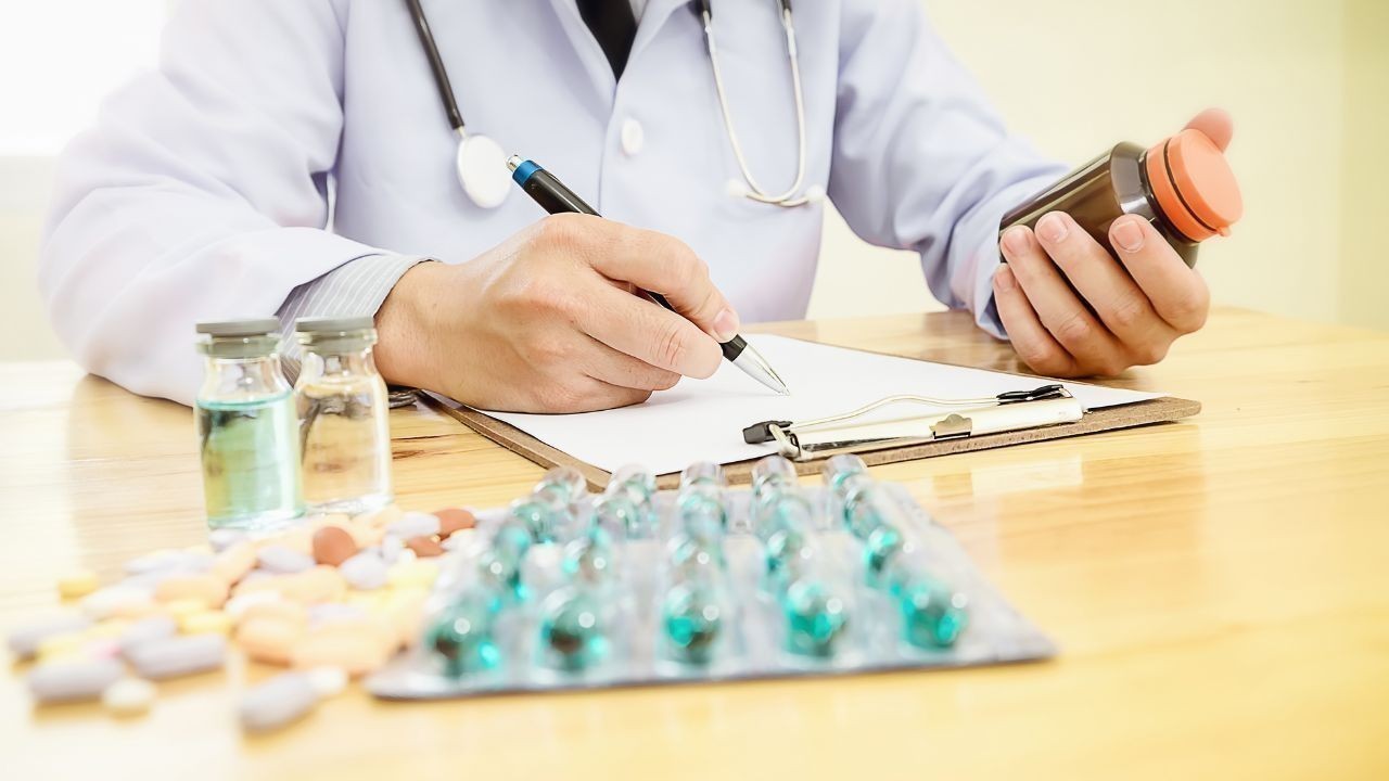 ऊना में आयुष केंद्रों पर दवाइयों की कमी मरीज परेशान