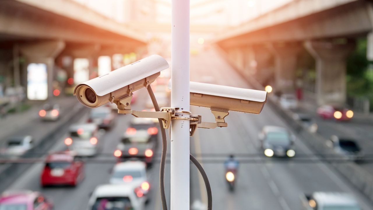 ट्रैफिक नियमों की अनदेखी पड़ी भारी मंडी में 31 बाइक चालान