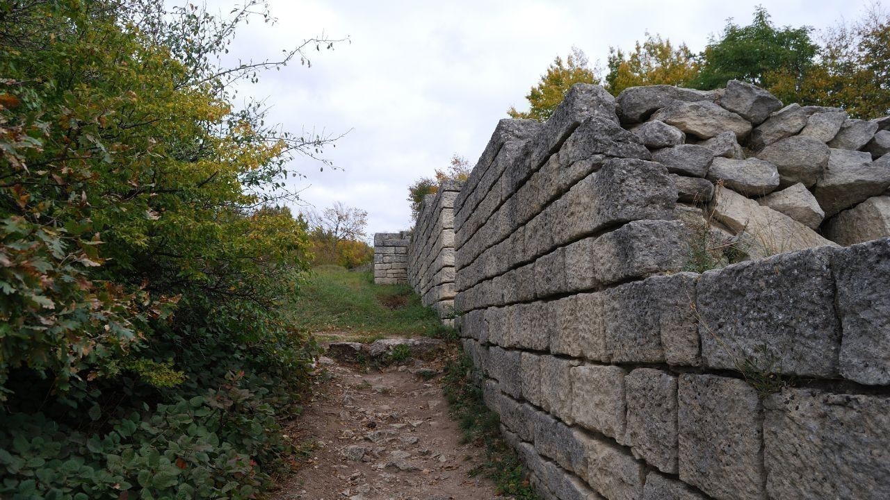 हमीरपुर ब्यास नदी पर 1 किलोमीटर लंबी बाढ़ सुरक्षा दीवार का निर्माण शुरू