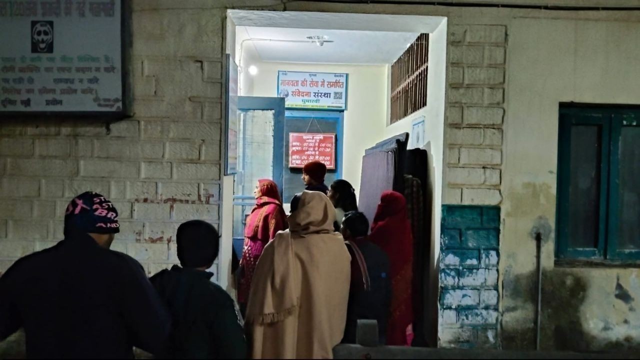 संवेदना संस्था का घुमारवीं सरकारी चिकित्सालय में निशुल्क सेवा कार्य जारी