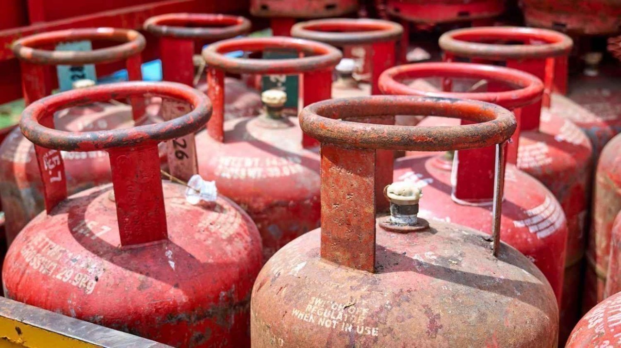 ईरान-इस्त्राइल युद्ध के बीच एलपीजी सिलिंडर महंगे, हिमाचल में बढ़े रसोई गैस के दाम