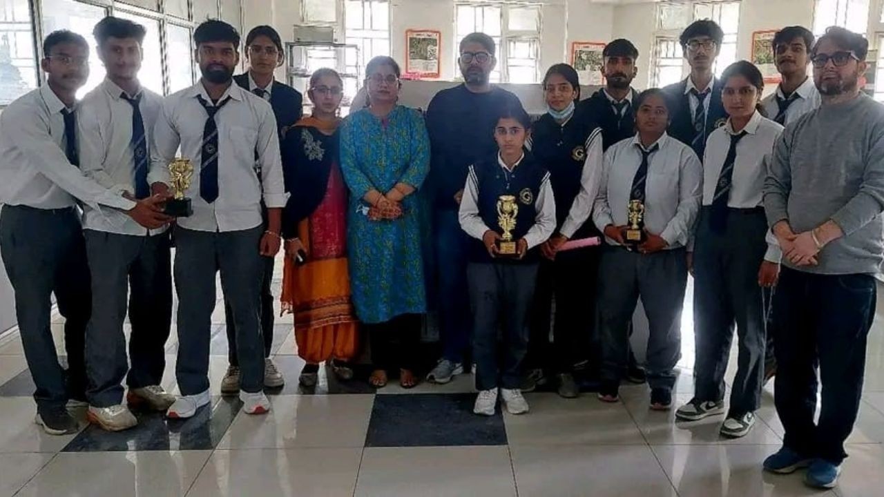 विश्व किडनी दिवस पर गौतम कॉलेज ऑफ फार्मेसी में पोस्टर प्रतियोगिता का आयोजन