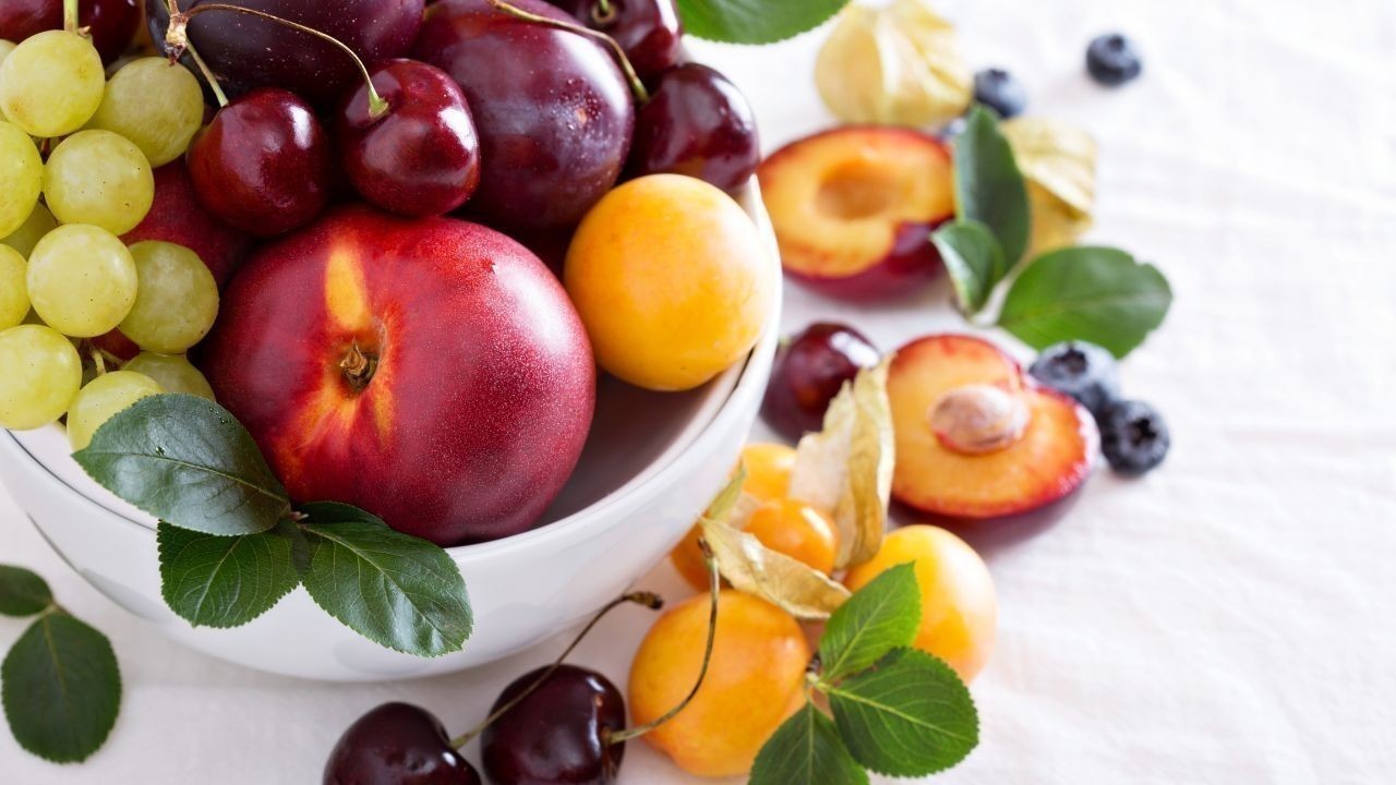 हिमाचल में ओलावृष्टि का कहर ,स्टोन फ्रूट और मटर की फसल तबाह