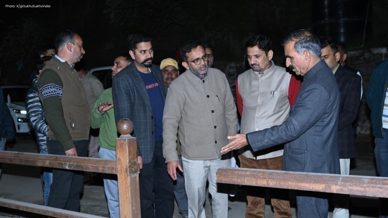 शिमला में अंडरग्राउंड डक्ट निर्माण का सुखविंदर सिंह सुखू  ने किया निरीक्षण