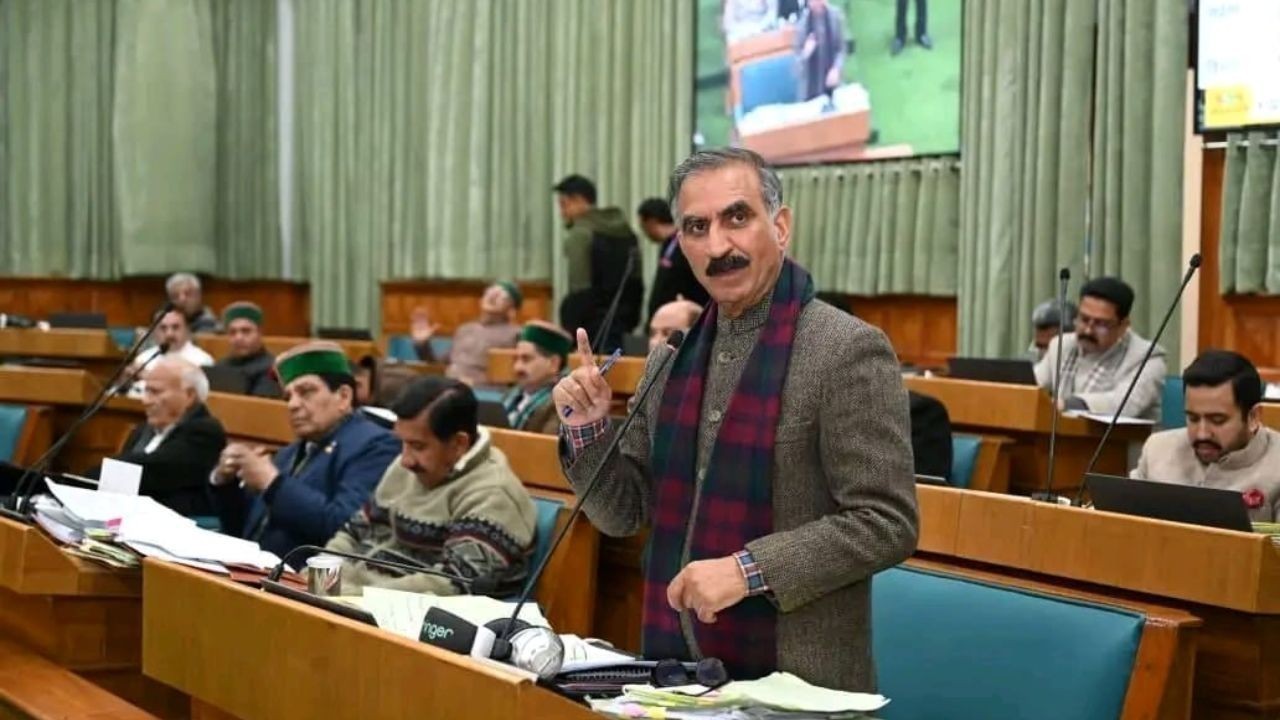 मुख्यमंत्री सुक्खू ने बजट सत्र में पेश की हिमाचल के विकास और रोजगार की योजनाएं