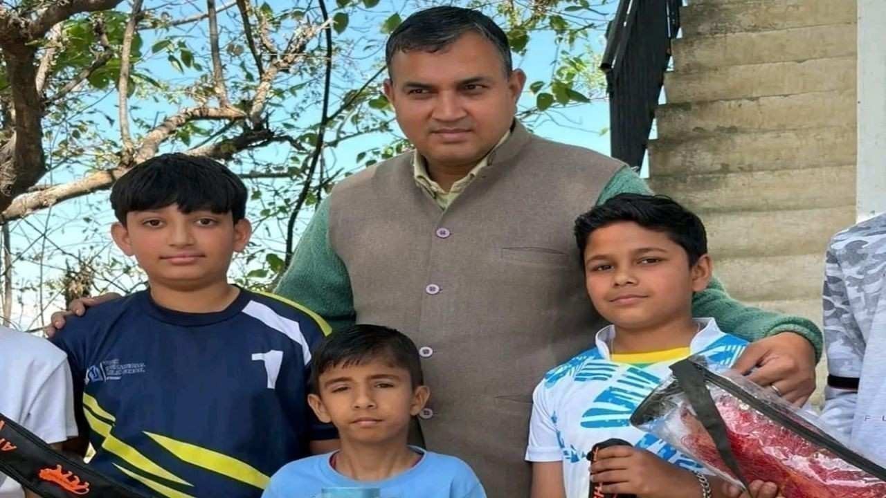 खेलों से फिटनेस और भाईचारा बढ़ेगा, सुशील ठाकुर ने युवाओं को किया प्रेरित