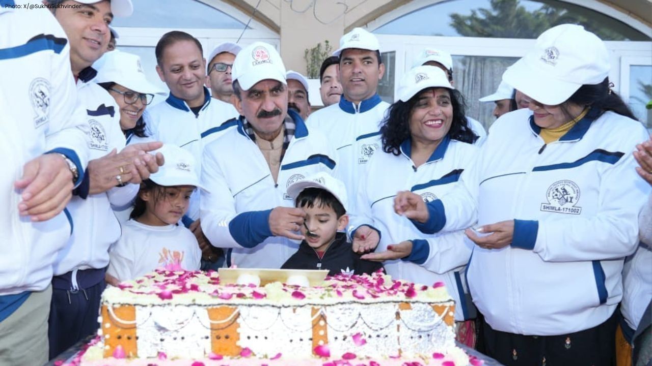 मुख्यमंत्री सुखविंदर सिंह सुखू ने जन्मदिन पर खेल और समाज सेवा कार्यक्रम में भाग लिया
