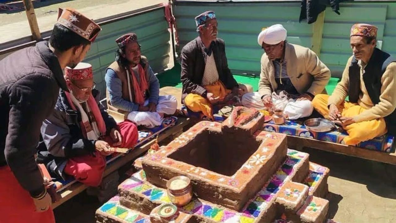 वनोगी देहुरी में मां कालरात्रि के जयकारे, भक्तों ने हवन और भजन-कीर्तन में हिस्सा लिया