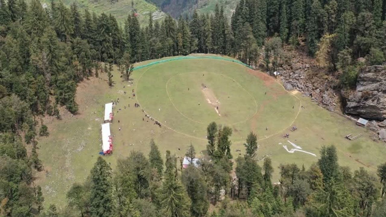 कुल्लू की 8700 फीट ऊंचाई पर शहीद लगन चंद क्रिकेट कप का भव्य आयोजन