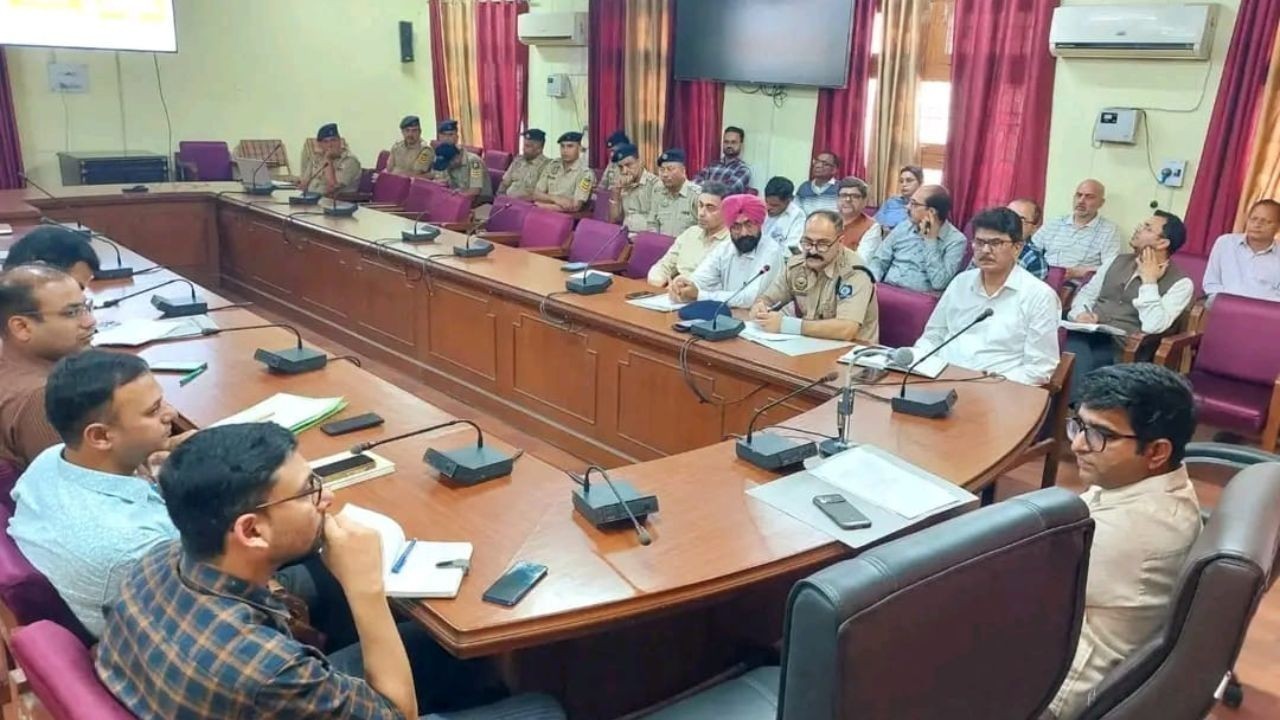 ऊना में नशा और सड़क दुर्घटनाओं को रोकने के लिए एडीसी ने उठाए कड़े कदम