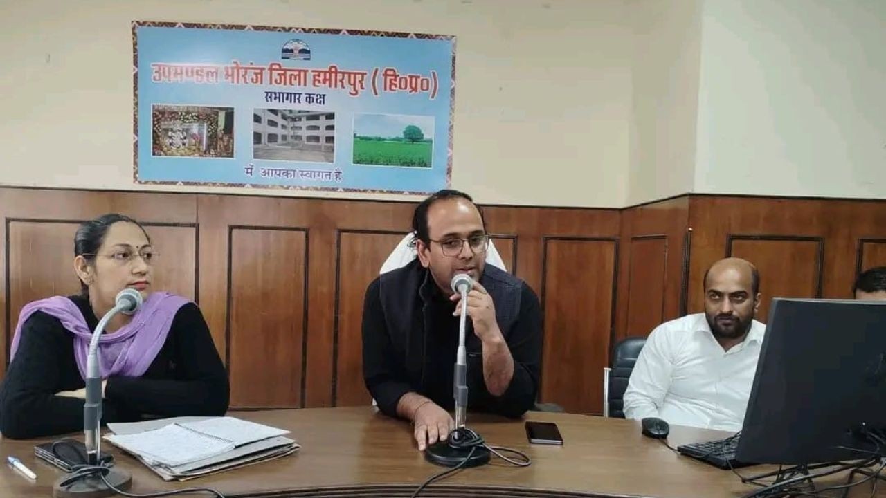 भोरंज में मतदाता सूची सुधार के लिए बूथ अधिकारियों और सुपरवाइजर की दो दिवसीय कार्यशाला